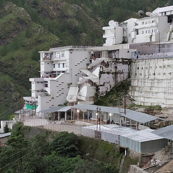 11Maa Vaishno Devi Tour with Patnitop Tour